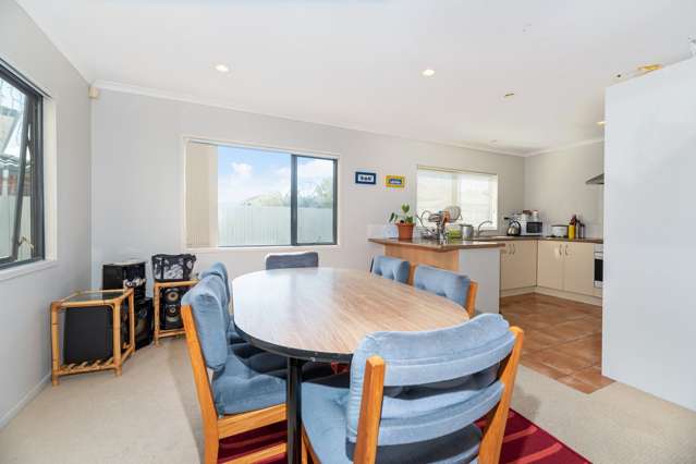 6 Tussock Avenue Mangere_3