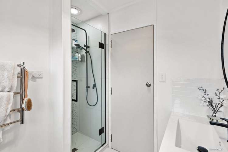 16 Urlich Drive Ranui_11