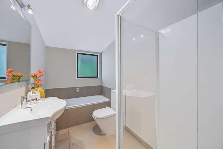 2/25 Glencoe Road Browns Bay_13