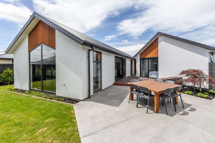 96 Oaks Drive Lincoln_15