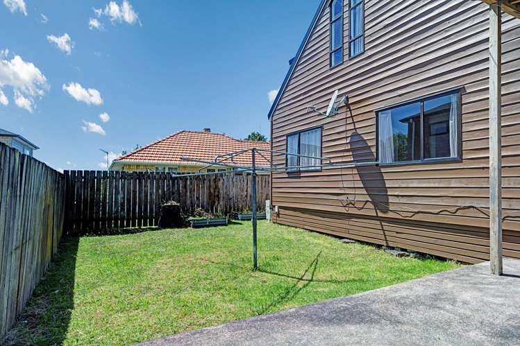 4134 Great North Road Glendene_25