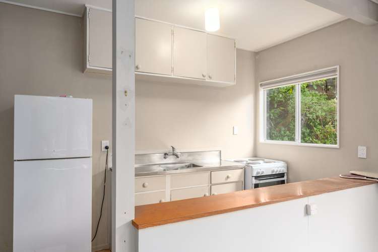 32 Thurleigh Grove Karori_18