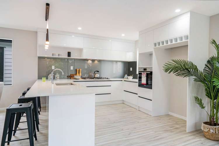 8a Takapu Street Henderson_4