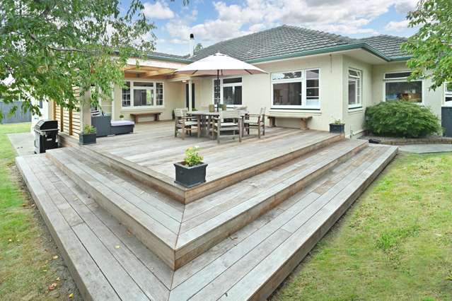 Family living in a fantastic location!