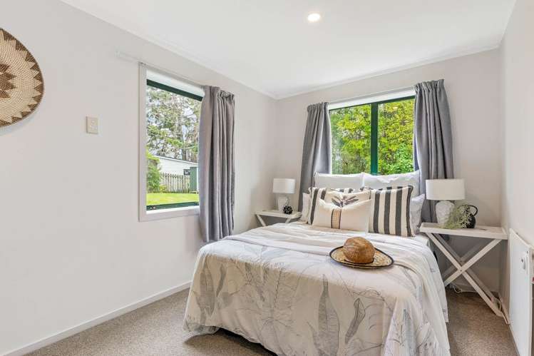 36 D'Oyly Drive Stanmore Bay_19