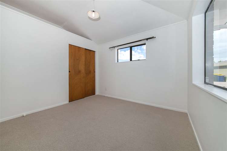 4/153a Te Atatu Road Te Atatu South_7