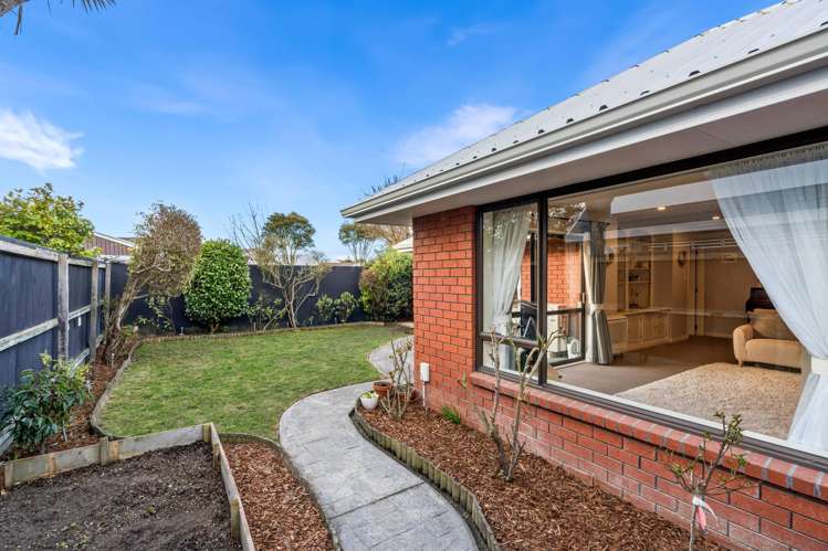 2/8 Coniston Avenue Ilam_24