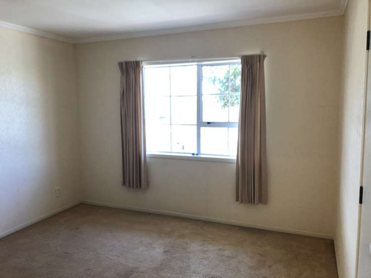 84 Granville Drive Massey_13