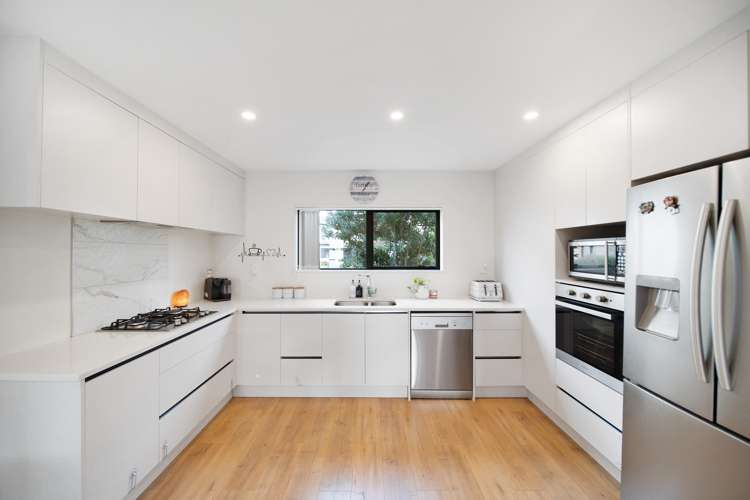 6 Nga Waka Place Mangere_6