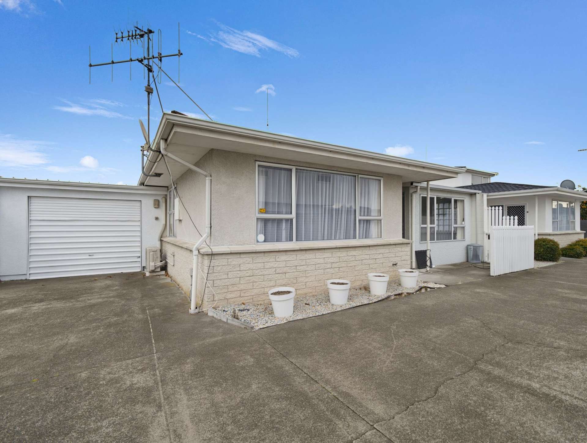 2/11 Chester Street Taradale_0