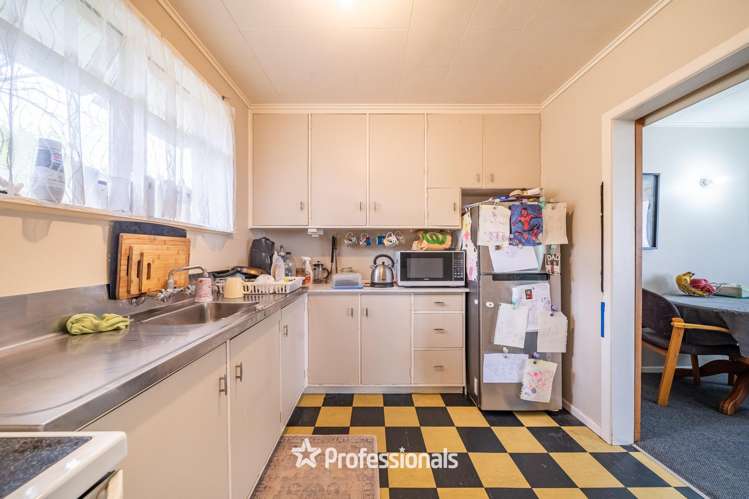 10a and b Poole Crescent Wainuiomata_20