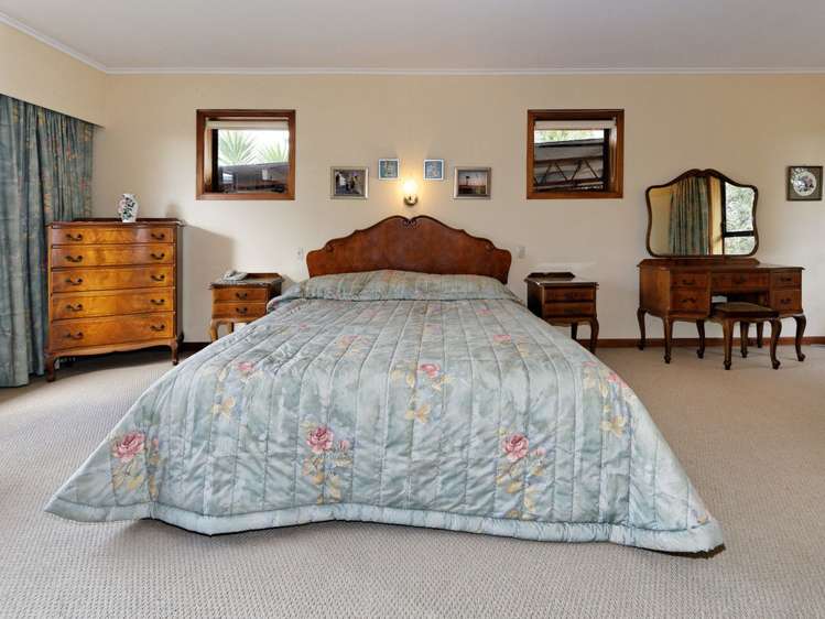 4a Roland Hill Glen Eden_13