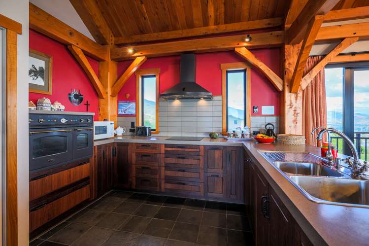 9 Commodore Place Britannia Heights_9