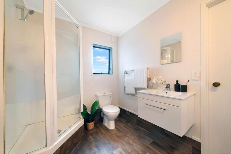 2/12 Grimshaw Place Henderson_29