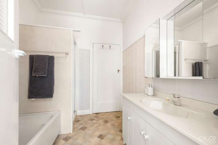 7 Totara Crescent Woburn_13