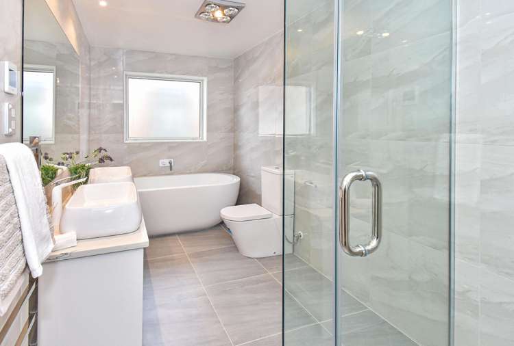 16 Lisnoble Road Flat Bush_6