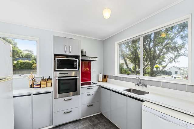 23 Akaroa Drive Maupuia_3