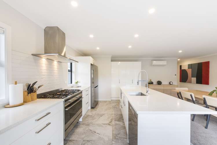 1 Serenity Crescent Kelvin Grove_12