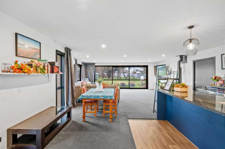 6 High Street Waddington_5