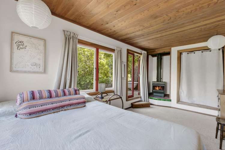 21 Airlie Street Glenduan_10