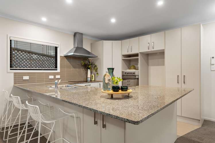 4 Marine Parade Mellons Bay_7