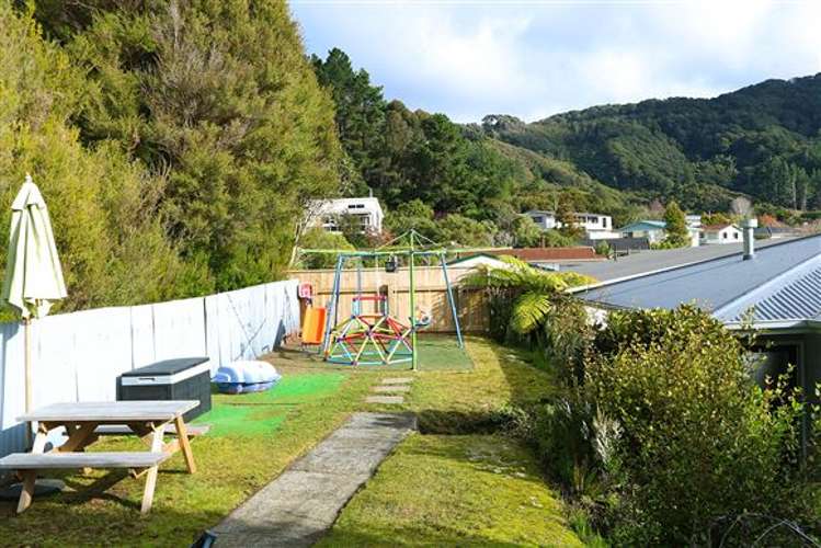41 Holland Street Wainuiomata_18