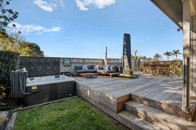 2/15 Dobell Road Stanmore Bay_21