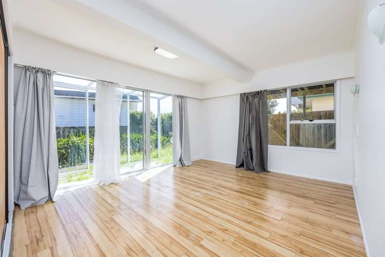 1/12 Hamilton Place Glenfield_18