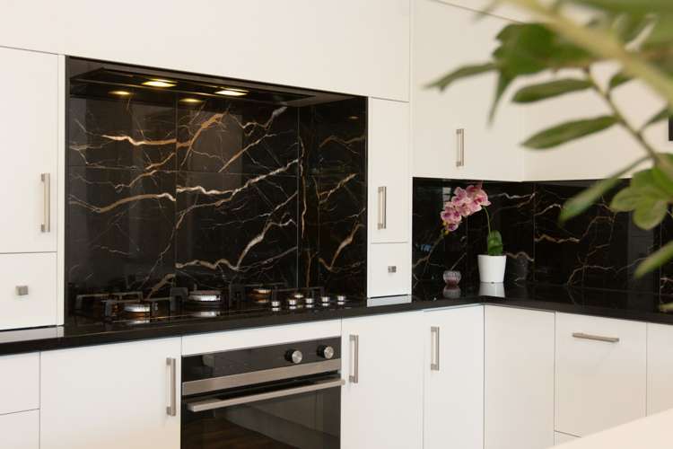 34 Kahuparere Crescent Pyes Pa_8