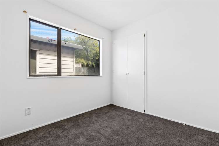 2/303 Main South Road Hornby_8