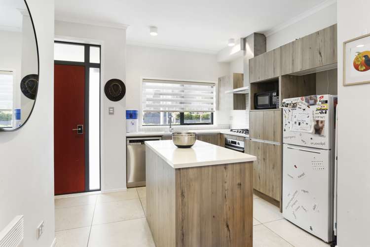 194 Hobsonville Point Road Hobsonville_5