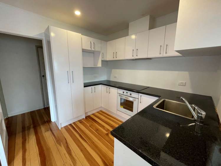 9 Mount Roskill Road Mount Roskill_8