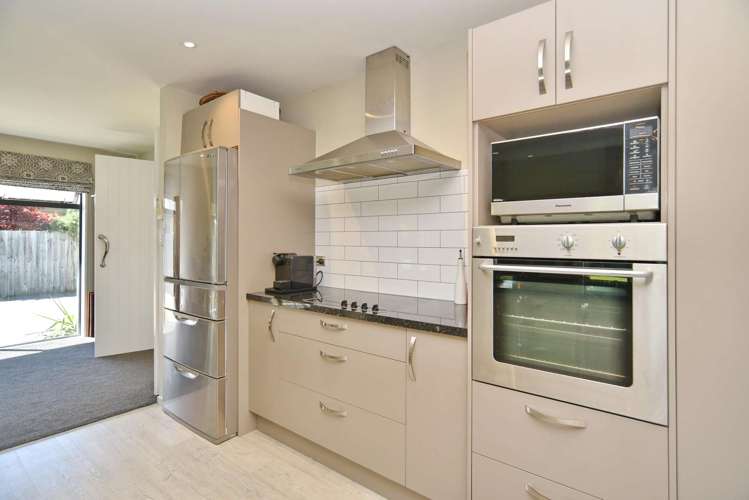 35 Bottle Lake Drive Parklands_2