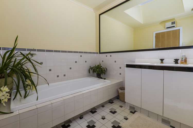 17 Old House Road Upper Moutere_11