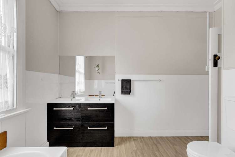 14 Uawa Parade Tolaga Bay_26