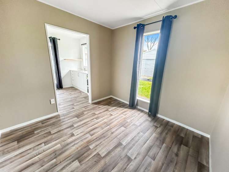 20 Strathmore Avenue 10516_2