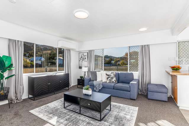1/2 Matthews Road Wainuiomata_2