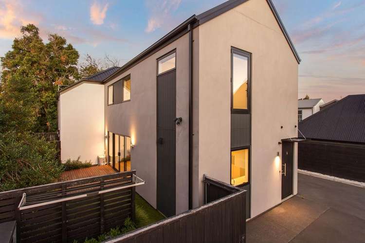 6/64 Brockworth Place Riccarton_3