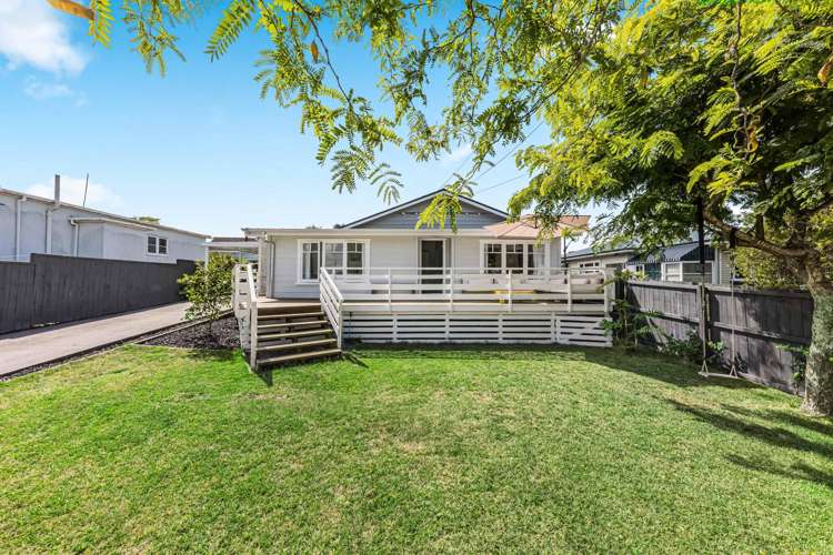 8 Cadman Avenue Waterview_0