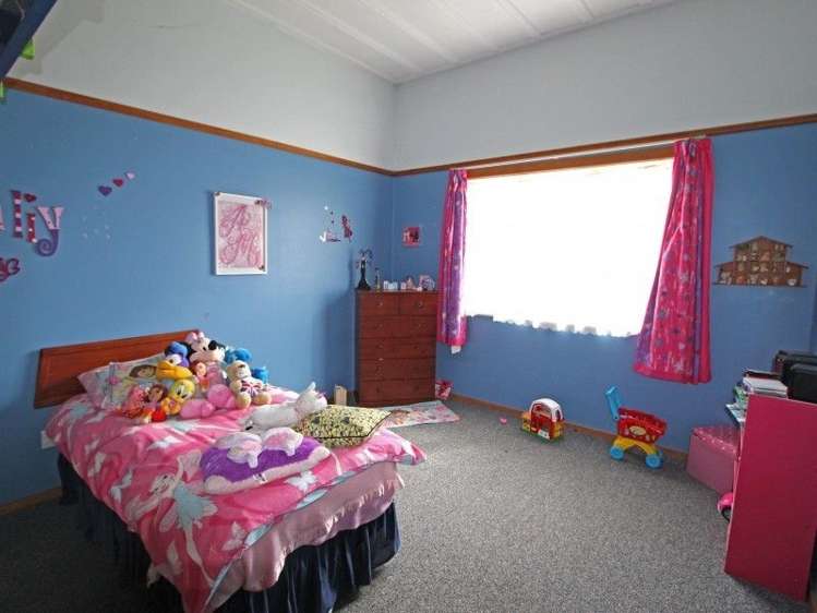 64 Tyndall Street Pahiatua_7