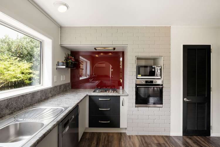 23 Gilbass Avenue Hamilton Lake_5