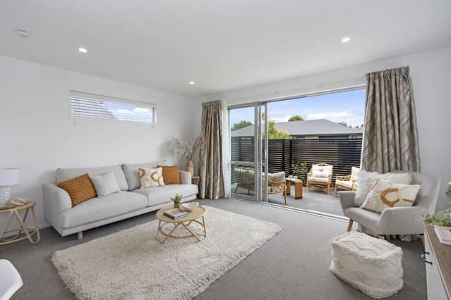 2/7B Arosa Place Parklands_1