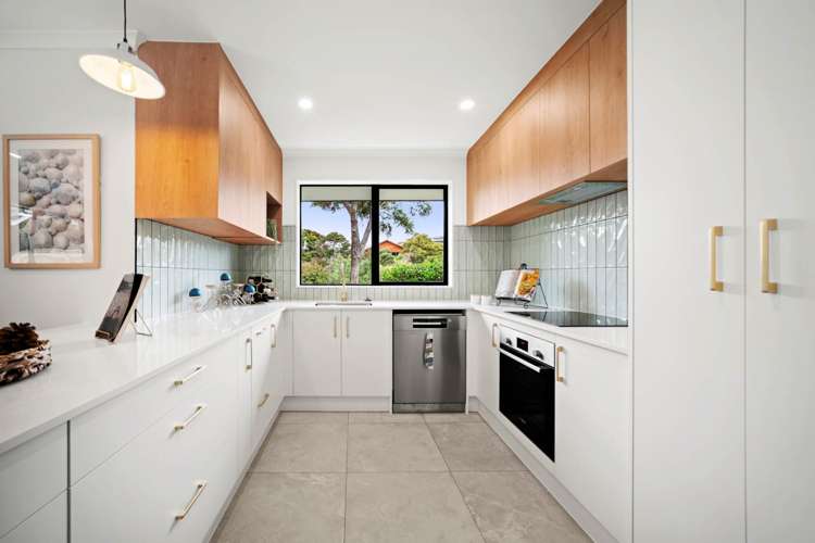 42 Savoy Road Orewa_12