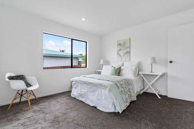 2/52 Waitaki Street Henderson_10