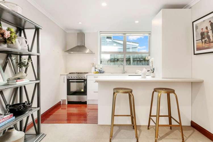 5 Alba Road Epsom_18