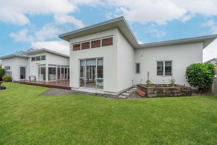 92 St James Drive Huntington_20