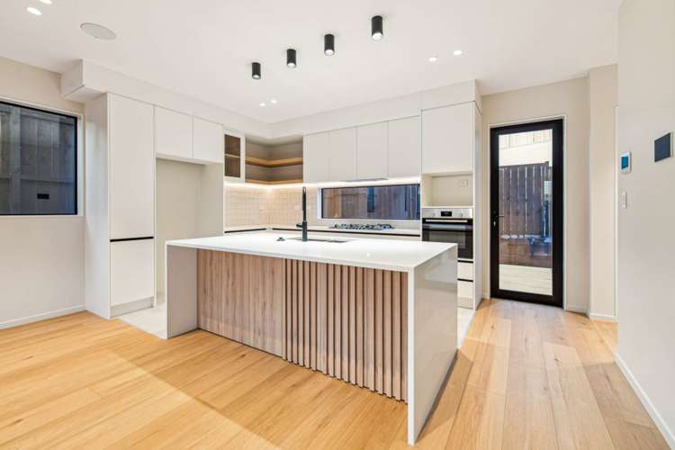 22b Gulf Crest Bucklands Beach_10