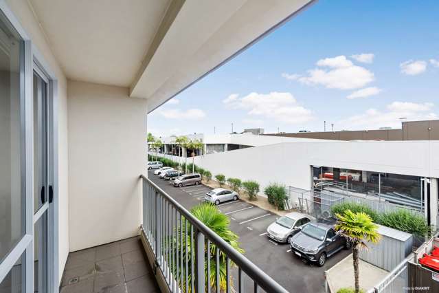 100c Michael Jones Drive Flat Bush_4