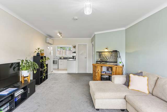 1/15 Henwood Road Mangere East_4