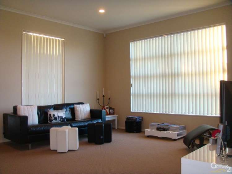 2 Kenley Heights Flat Bush_5